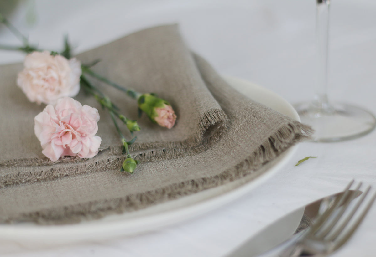 fringed not dyed line napkin for wedding table decor